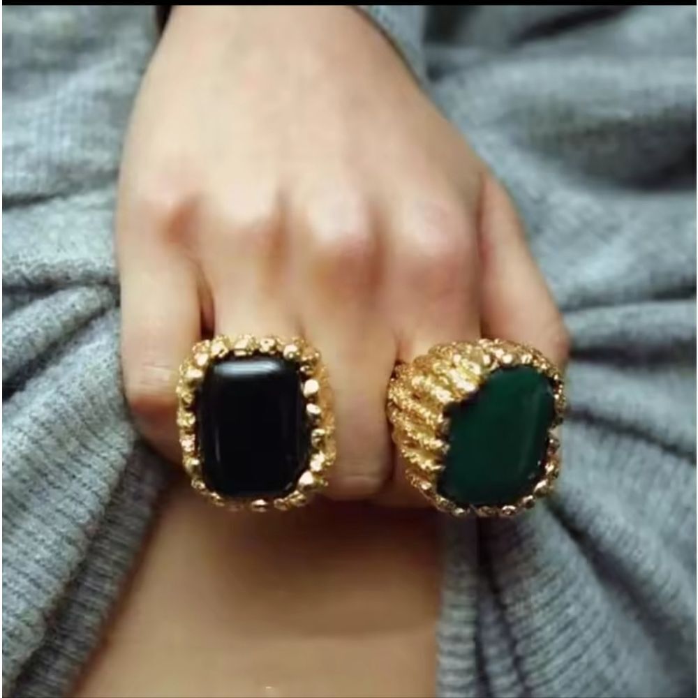 New ZARA Bold Black Stone Open-Back Ring • Fits Sizes 7, 8, 9 • NWOT